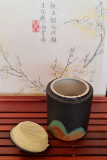 Mountain Tea Can