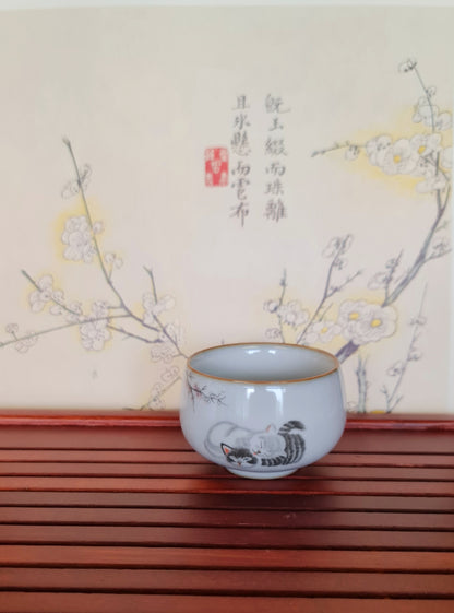 Tea Cups Cat II