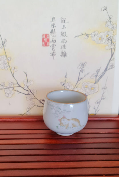 Tea Cups Cat III