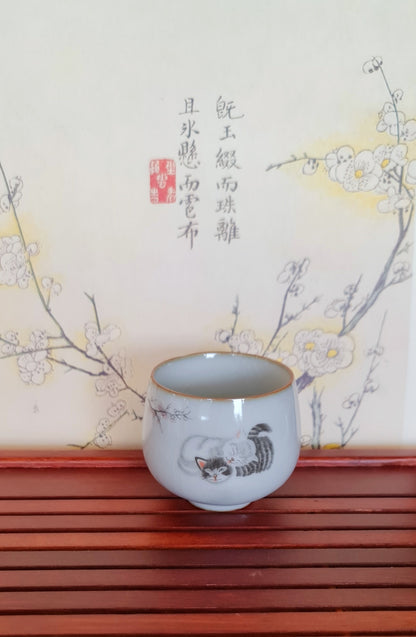 Tea Cups Cat III